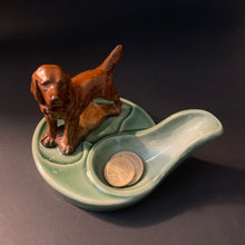 Load image into Gallery viewer, Vintage Wade England Pipe Rest with Hunting Dog