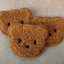 Load image into Gallery viewer, Punch needle bear patch