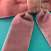 Load image into Gallery viewer, Pink Velvet Bow Clip