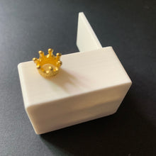 Load image into Gallery viewer, Mini Safe, Crown, Cash &amp; Gold Bars
