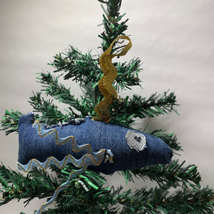 Elevate your holiday decor with these Denim Fish and Jellyfish Tree Stuffie Ornaments. They're not just ornaments; they're tiny companions that will make your festive season extra special. Don't miss out on their cute and characterful presence. Handcrafted Denim Fish, Recycled Denim Soft Sculpture Fish, Handmade Coastal Decor, and Seaside Fish Decoration.